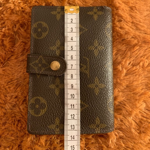 Authentic LV monogram Short coin wallet - Picture 14 of 16